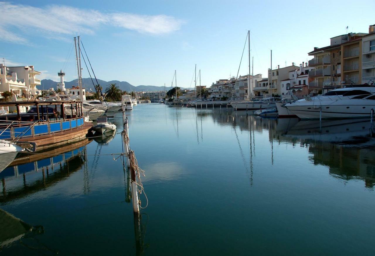 Xon'S Platja Ha Hotel Empuriabrava Bagian luar foto